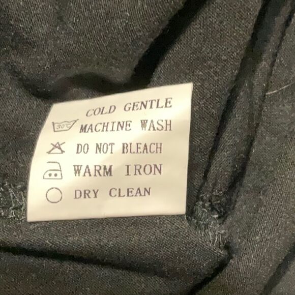 NWOT Leopard shirt   - Picture 3 of 4